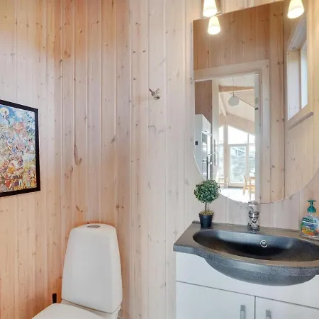 Tecumseh - 150m From The Sea By Interhome * Frostrup