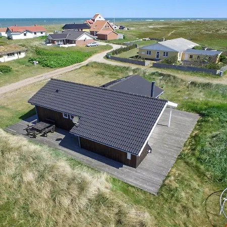Tecumseh - 150m From The Sea By Interhome *